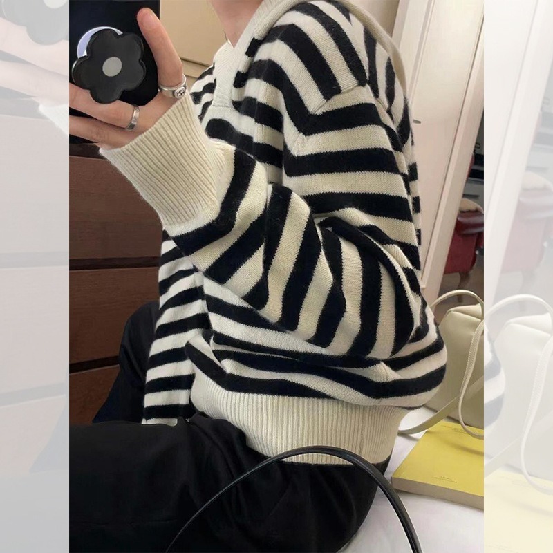 黑白条纹连帽V领针织衫女2025早秋新款慵懒风宽松休闲毛衣上衣潮|undefined
