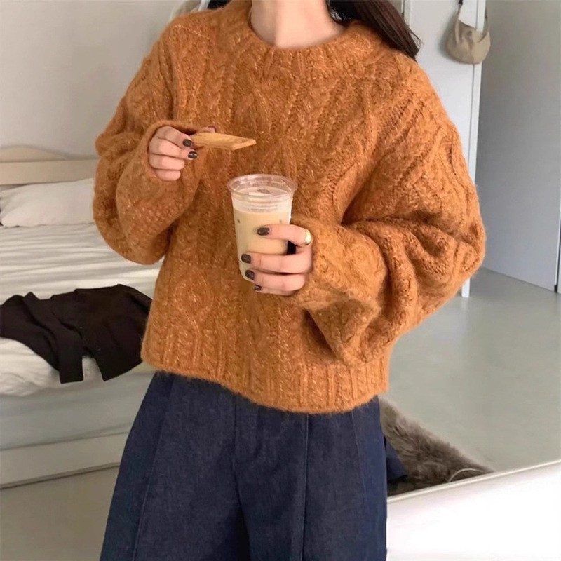 复古粗线慵懒风圆领毛衣女秋冬加厚高级感麻花宽松针织衫短款上衣|undefined