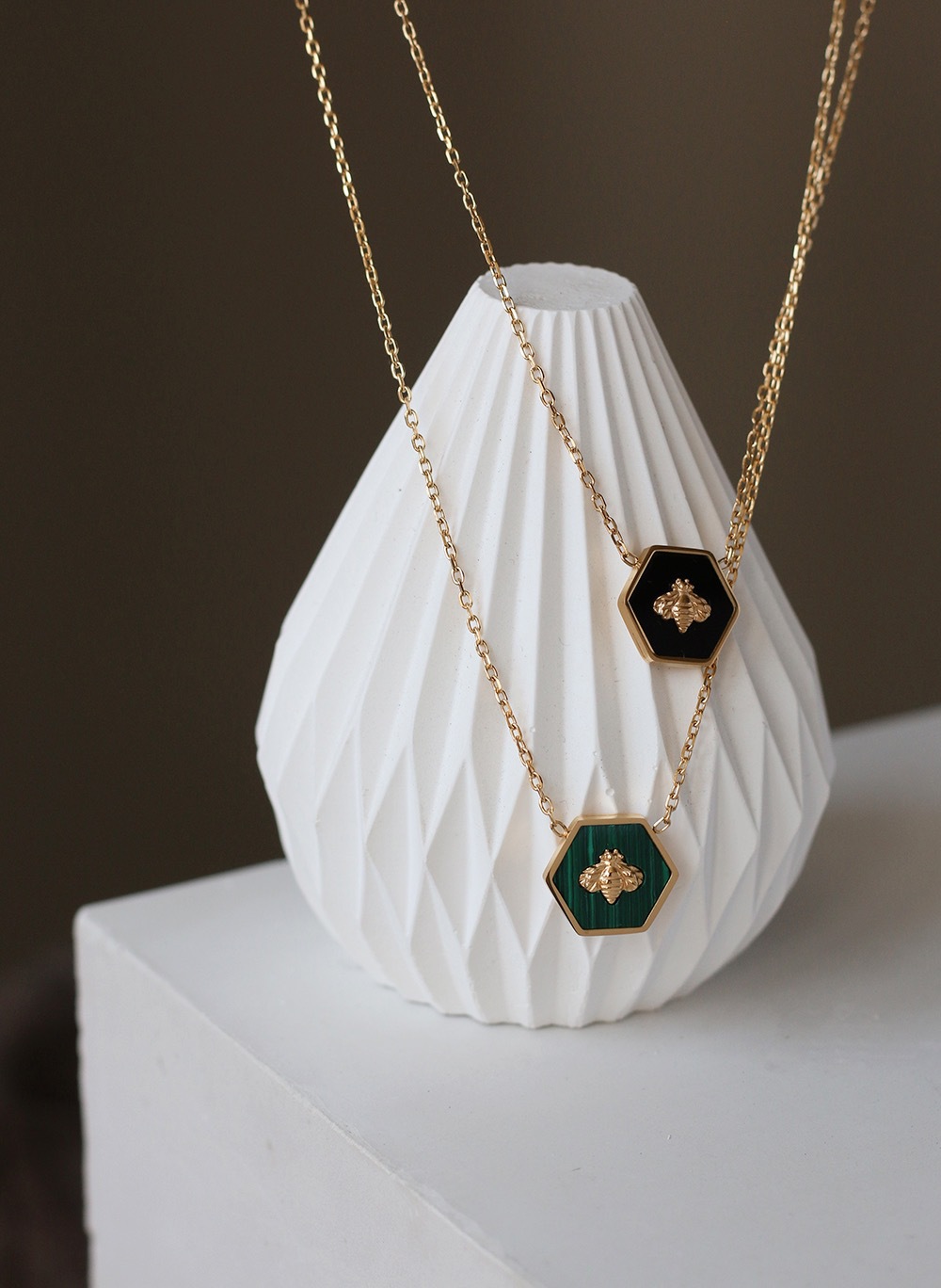 Little Bee Hexagon Green Stripe Retro Black Titanium Steel 18K Gold Plated Necklace