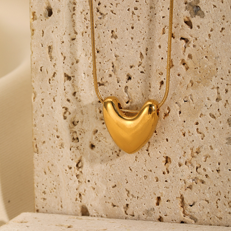 13g Weight 14K Gold Plated Plating Material 304 Stainless Steel Pendant Material Pendant Necklace Classification 304 Stainless Steel Chain Material 1 Piece Quantity Casual, Daily Occasion 304 Stainless Steel Material Heart Shape Pattern Women's Gender Simple Style Style Wholesale Jewelry Simple Style Heart Shape 304 Stainless Steel 14K Gold Plated Pendant Necklace 7