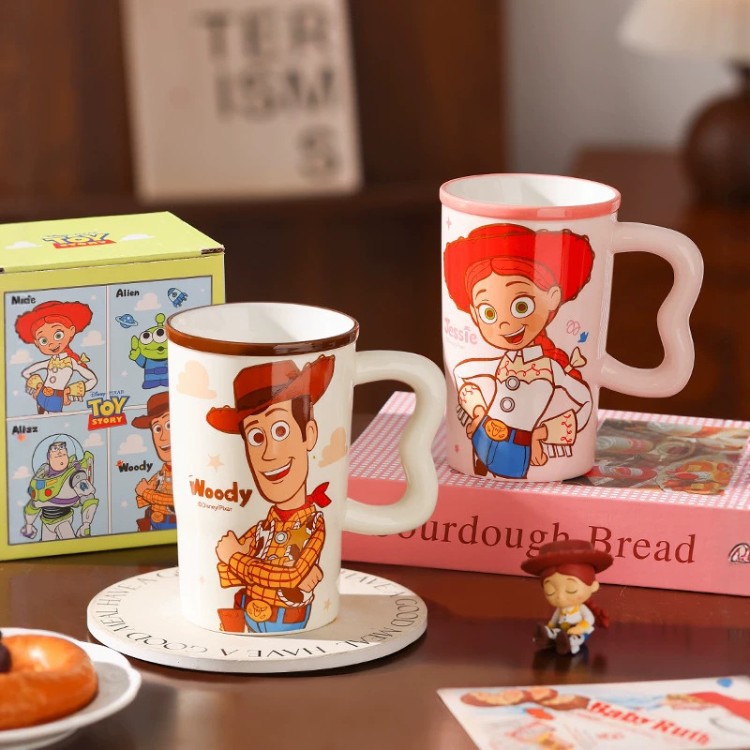 Tazas de Toy Story de gran capacidad de tazas de cerámica nuevas caricaturas de alto valor de pareja tazas de agua de oficina