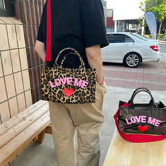 韓国の同じタイプのle-junevハンドバッグヒョウ柄迷彩トートバッグ女性アルファベットカジュアルシングルショルダーバッグ女性
