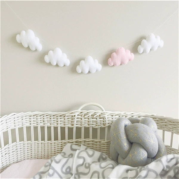 Five cloud string pink