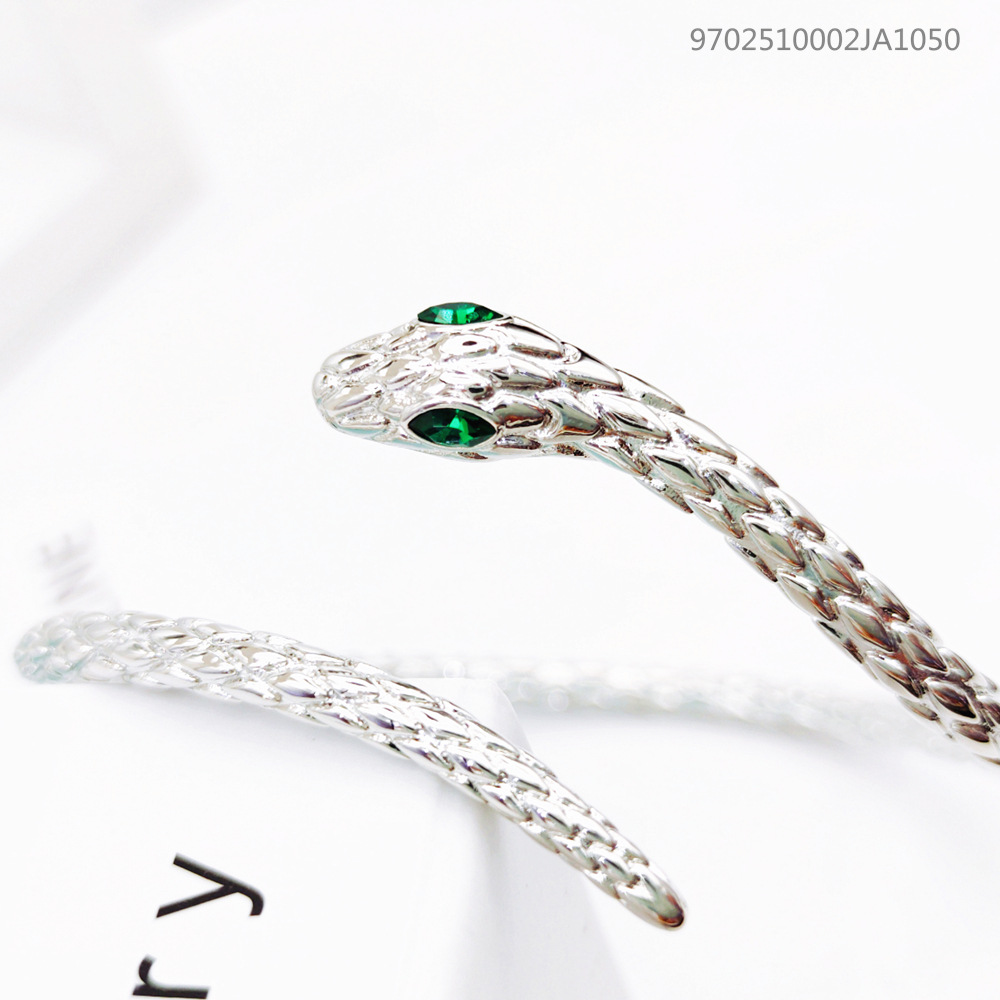 Fashion Exaggerated Snake-shaped Open Bracelet display picture 7