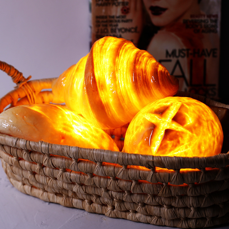 Cross-border creative atmosphere LED romantic croissants can be eulogized gift milk toast simulation bread night light Cross-border creative atmosphere LED romantic croissants can be eulogized gift milk toast simulation bread night light