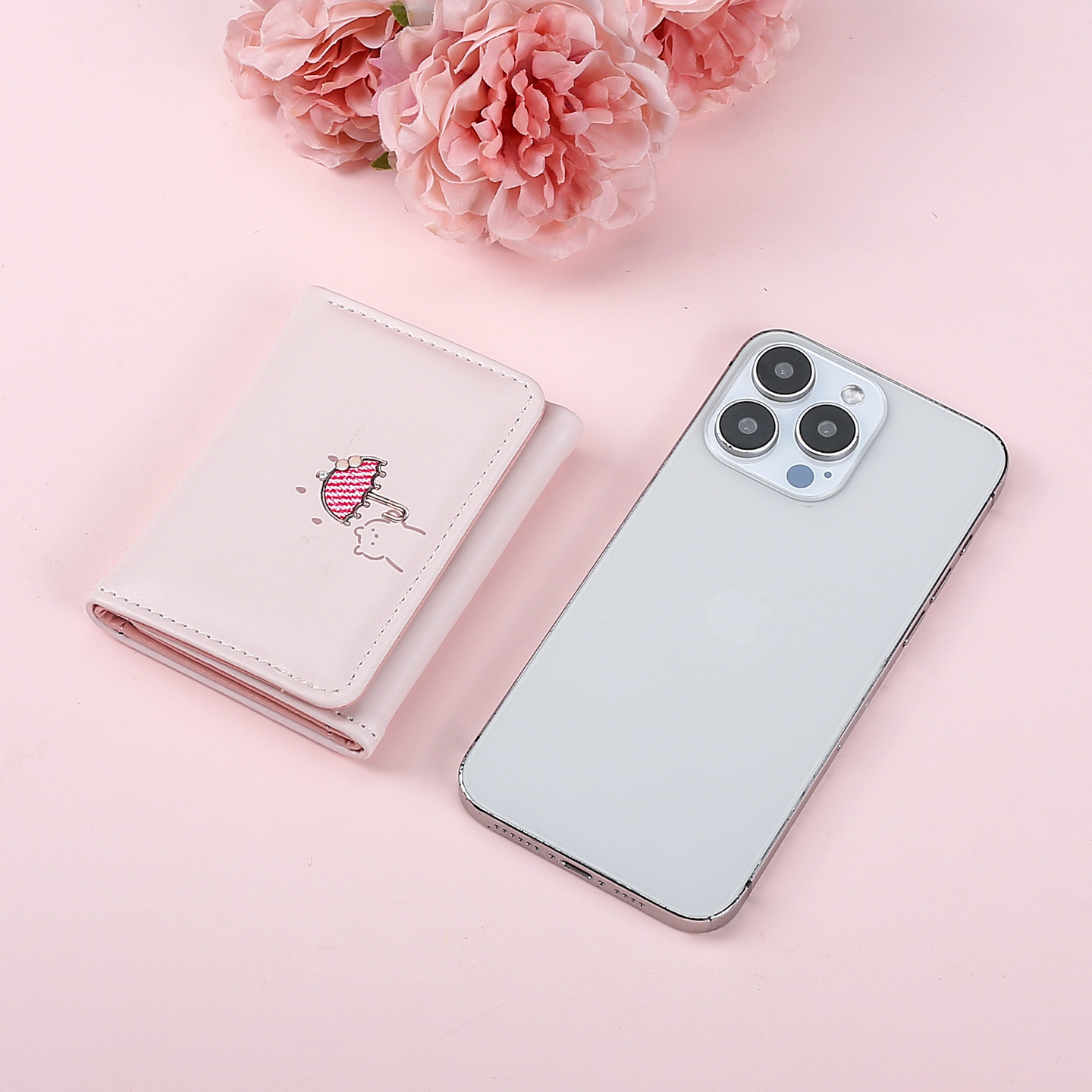 Nuevo color sólido tres carteras plegables para mujeres de alto nivel niñas adorables en corto bolso de cambio para mujeres al por mayor