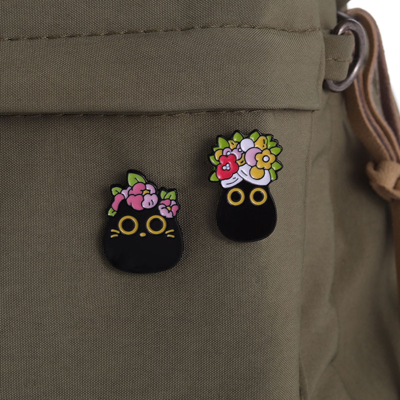Cute Pin corrado cat Flower Alloy Stoving Varnish Unisex Brooches display picture 5