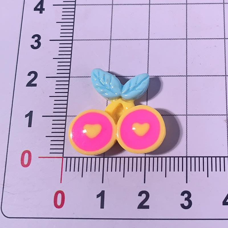 Nueva fruta diy acessorios de resina de cereza crema pegamento clip de cabello caja de papelería botón de zapatos taza de agua material hecho a mano