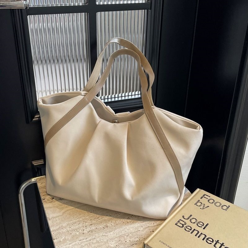 Large Capacity Shoulder Bag