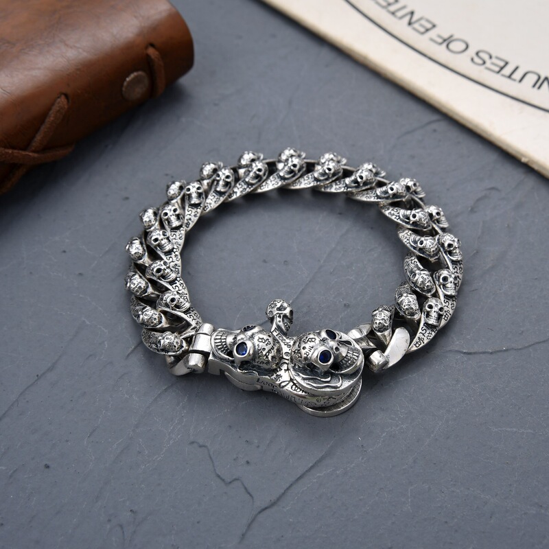 Yanyu's New Graffiti Bracelet Is a Trendy Men's Personalized Retro Skull Bracelet, Dark Hip-Hop Cross-Border Hot Item