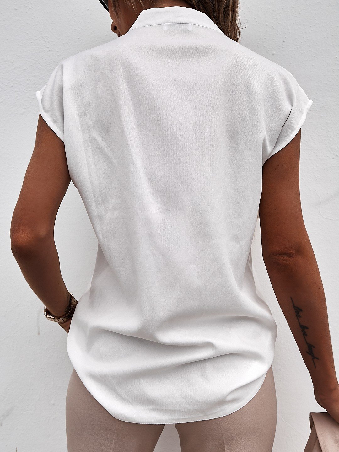 Solid Color V-Neck Short-Sleeved T-Shirt NSMUZ59395
