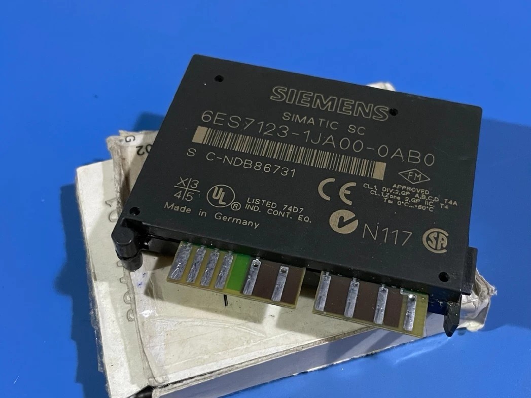 西门子全新模块 2ES72823-28JL00-0LX0 现货议价