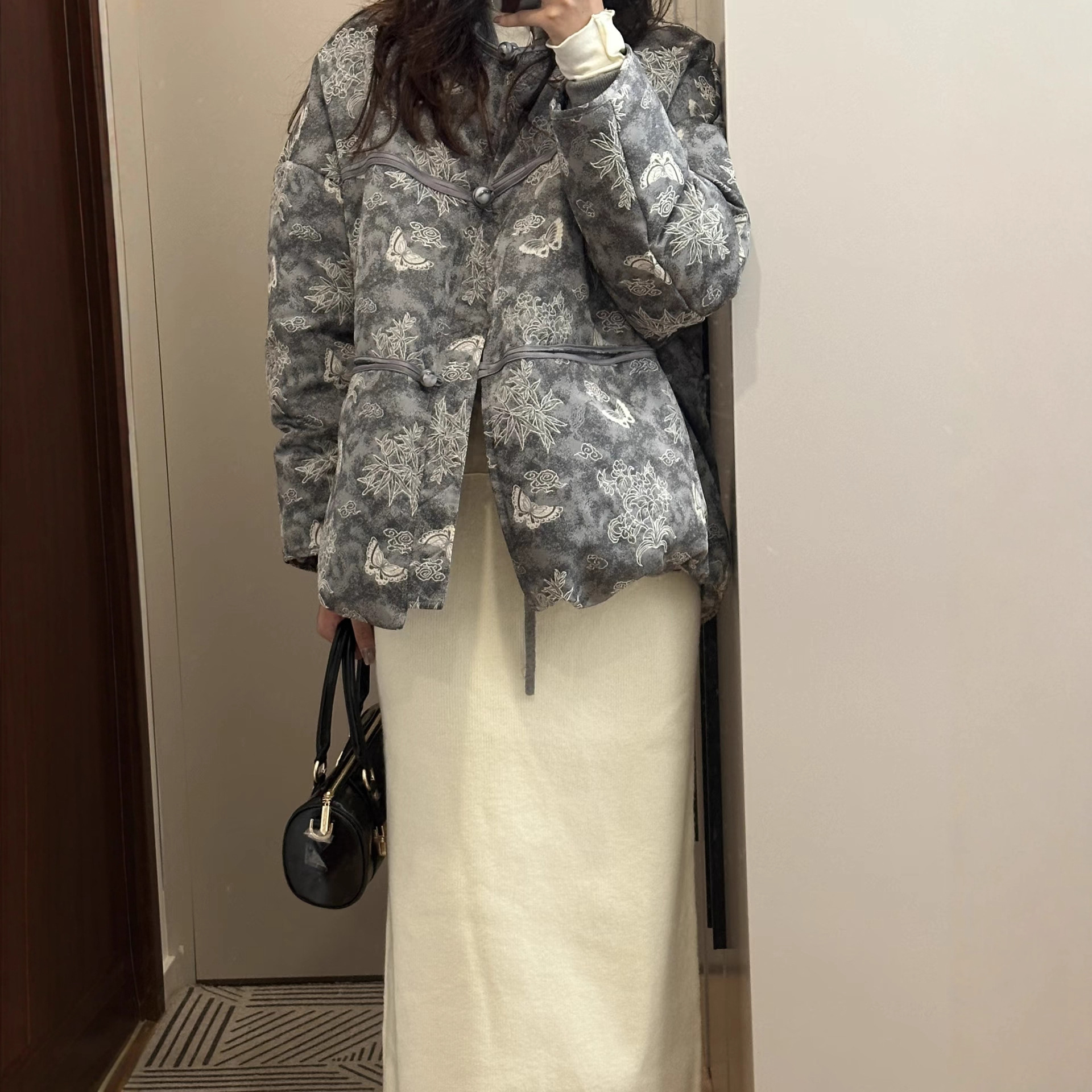 New Chinese-Style Jacquard National Style down Jacket 90% down Winter Women's 2025 New Short Loose down Coat B1139