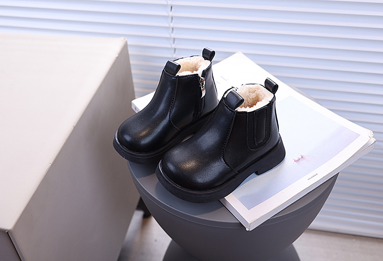 Kurze 2024 Winter Neue Koreanische Ausgabe Mädchen Martin Mode Baby Baumwolle Mittlere und Kleine Kinder Warme Lederstiefel_voghion.com