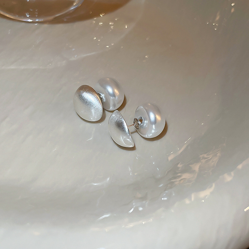 Aguja de plata diamantes geométricos aretes de perlas redondos ligeros de lujo de alta calidad pernos de orejas de estilo francés temperamento femenino orejas de nicho mayorista image 35