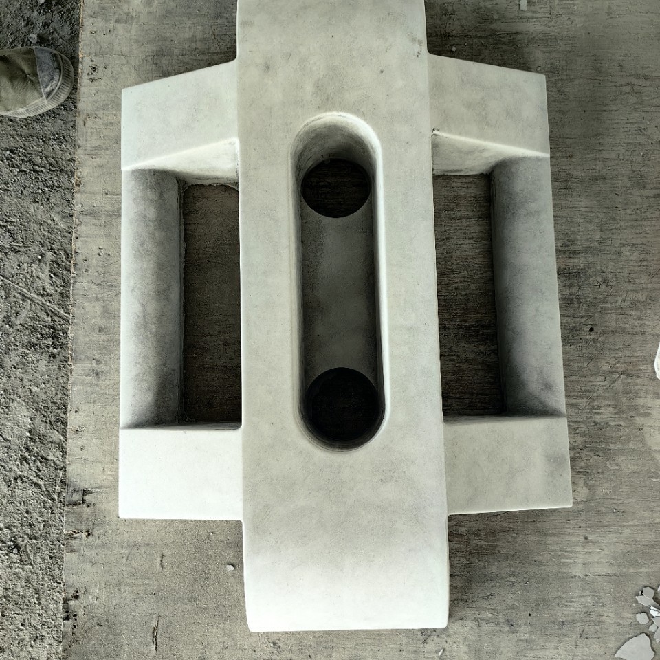 鼎丰预制混凝土钢筋排水沟水泥盖板雨水篦子路沿石光伏墩货到付款