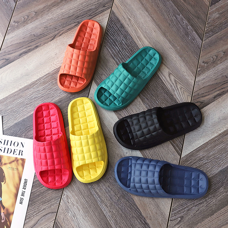 2024 nuevas chanclas para el hogar verano interior pareja sandalias y pantuflas para hombres EVA baño hogar zapatillas para mujeres