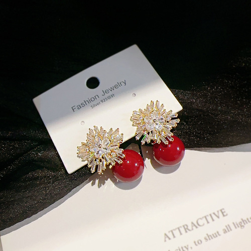 Attractive and high-end snowflake zircon pearl earrings S925 silver needle super flash temperament light luxury earrings for women 33396