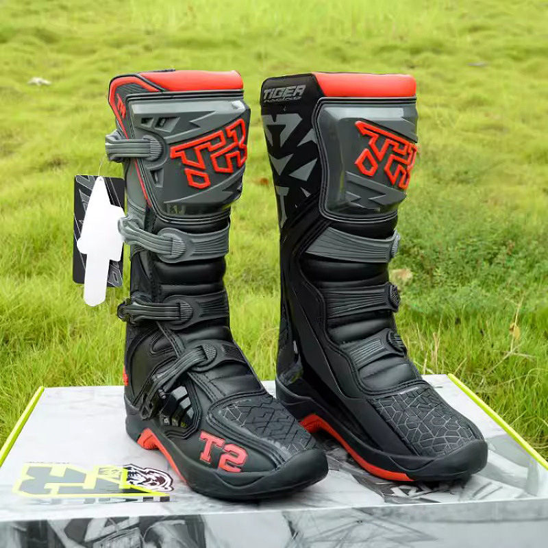 22가지 스타일의 T2 검정, 빨강, 회색(핫 모델을 선택하는 사람들의 80%)