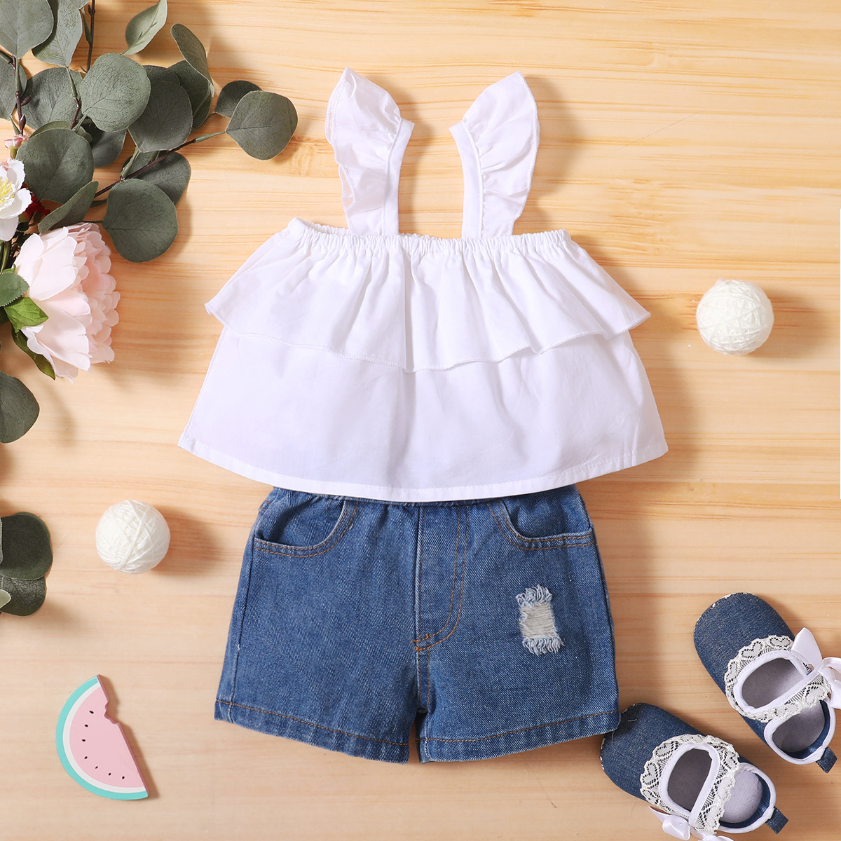 White Suspender Top Ripped Hole Fly Shorts Two-piece Set display picture 1