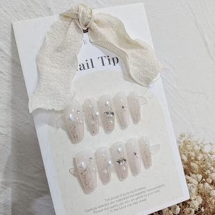 10 Pieces of Wearable Nails S062 Cool Daughter Middle Ladder Handmade Accessible Luxury White Moonlight High-End Elegant Whitening Fake Nails
