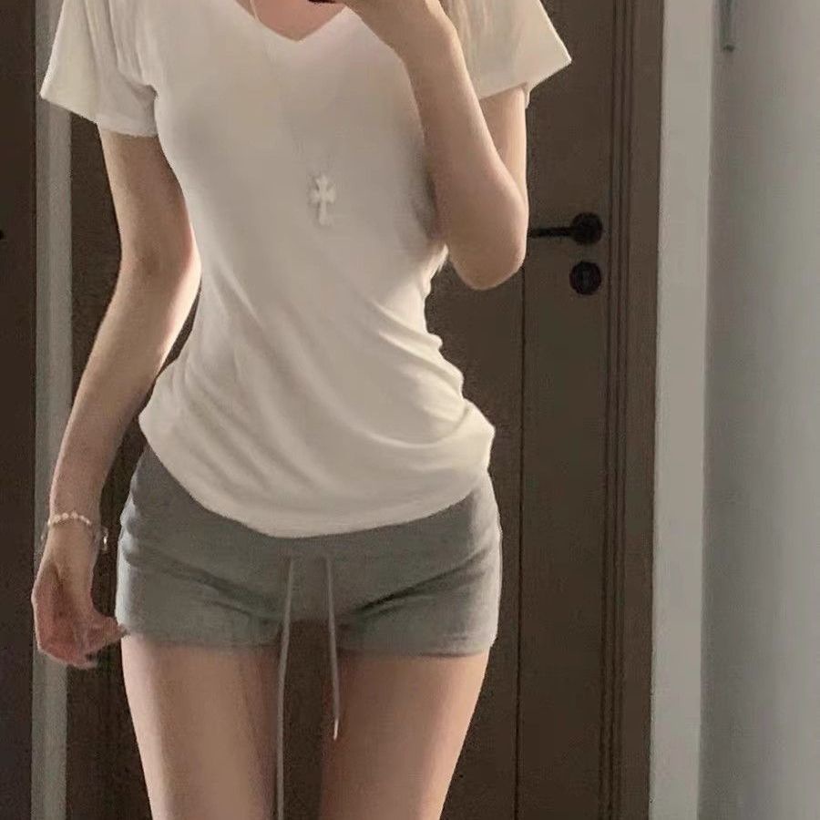 여름 신상 슬림 캐주얼 탑 심플 학생 다용도 트렌디 여성용 순면 베이직 브이넥 숄더 반팔 티셔츠