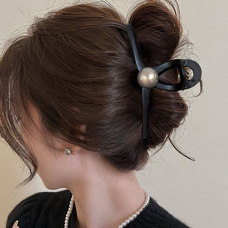 Gray beads matte black large size - about 13cm