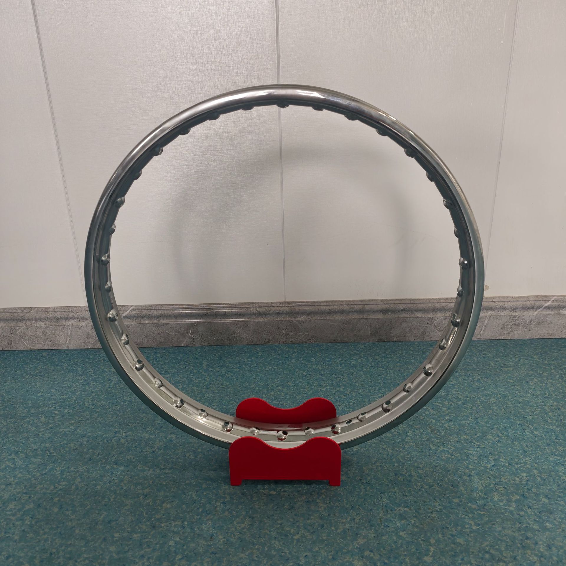 Motorcycle Chrome-Plated Steel Rim, Polished Spoke Wheel Rim, 17-Inch 18inch Universal Rim Repair Replacement Part for Export