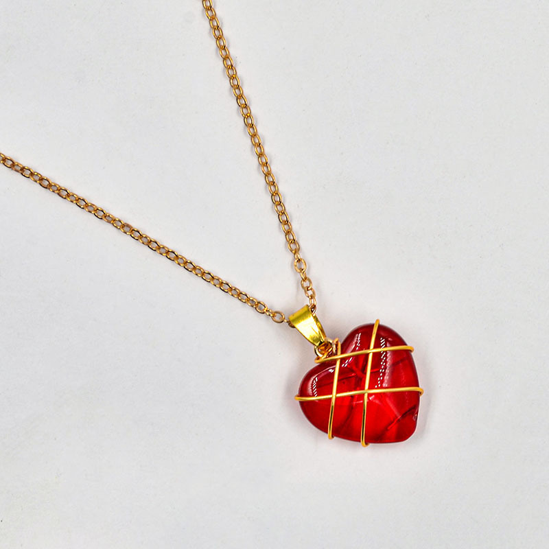 11g Weight Crystal Pendant Material Pendant Necklace Classification Alloy Chain Material cable chain Chain Type 1 Piece Quantity Daily Occasion Artificial Crystal, Alloy Material Heart Shape Pattern Women'S Gender Patchwork Design Simple Style Style Simple Style Heart Shape Artificial Crystal Alloy Patchwork Women's Pendant Necklace