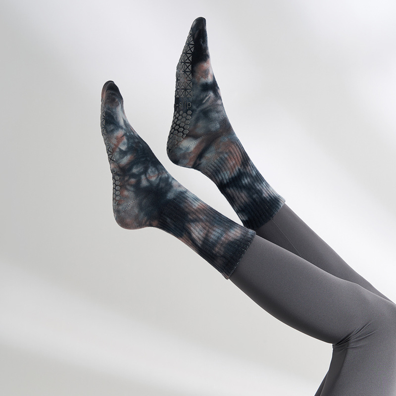 Calcetines de yoga de cinco dedos para otoño e invierno, calcetines profesionales antideslizantes de tubo largo para mujer, calcetines deportivos específicos para Pilates, calcetines de fitness con dedos separados.