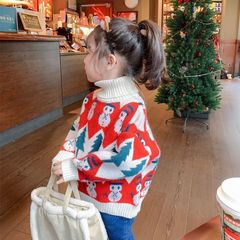 女の子のセーター 2025 新しいスタイルのベルベットと厚みのあるベビースタイルの冬服暖かいタートルネック子供のクリスマスニットトップ
