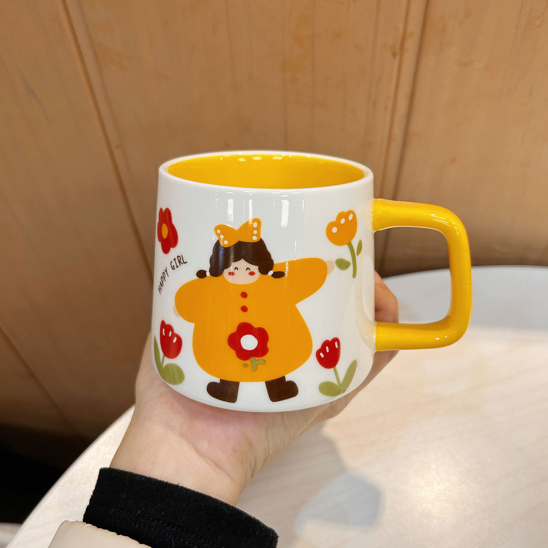 Tazas de cerámica de alto valor facial tazas de desayuno tazas de dibujos animados amigas tazas de agua tazas de café de oficina