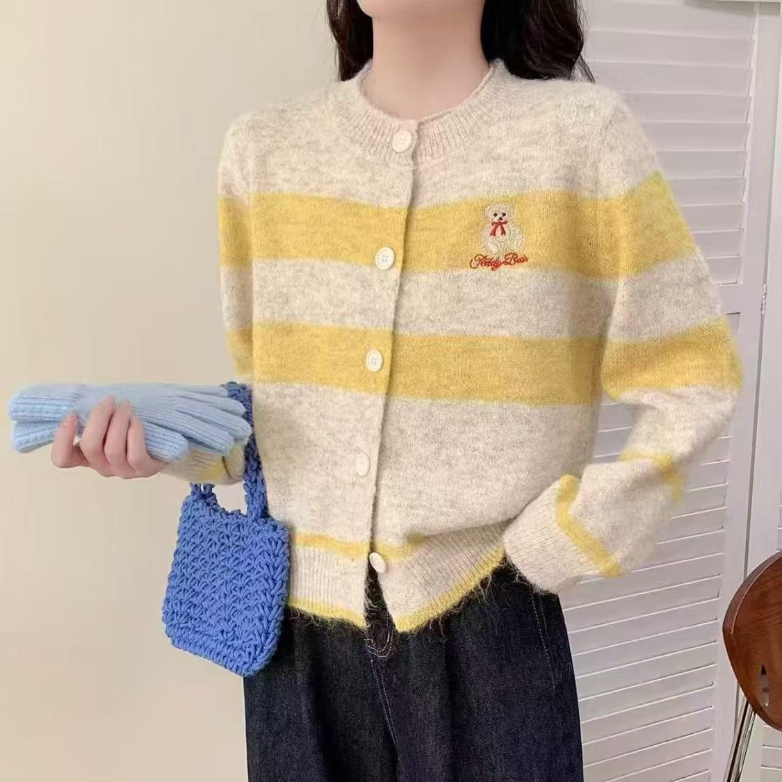 2025 Early Autumn New Wool Round Neck Casual Stripesd Knitted Cardigan Korean Style Versatile Embroidered Sweater Jacket for Women