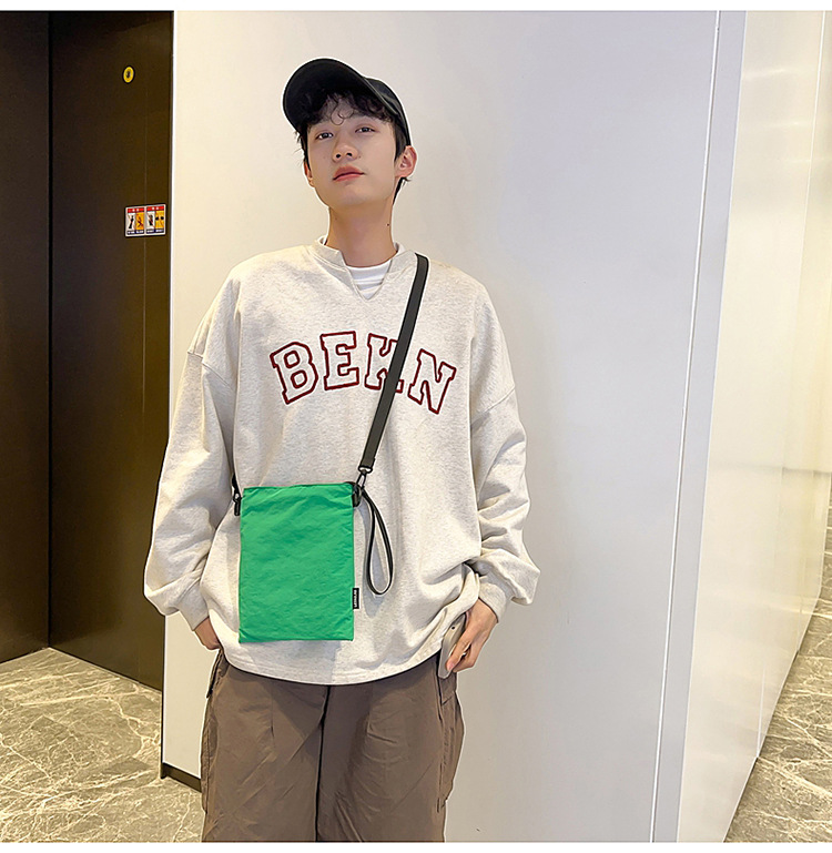 The 2025 summer new stylish, simple and individual small square bag is a trendy and casual single-shoulder crossbody bag for women undefined