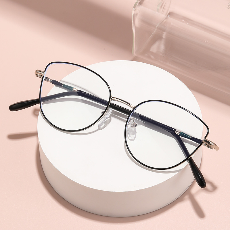Gafas fotocromáticas estilo ojo de gato, de moda transfronteriza, que hacen que el rostro se vea más pequeño, de aspecto de alta gama, sin graduación, y con filtro de luz azul.