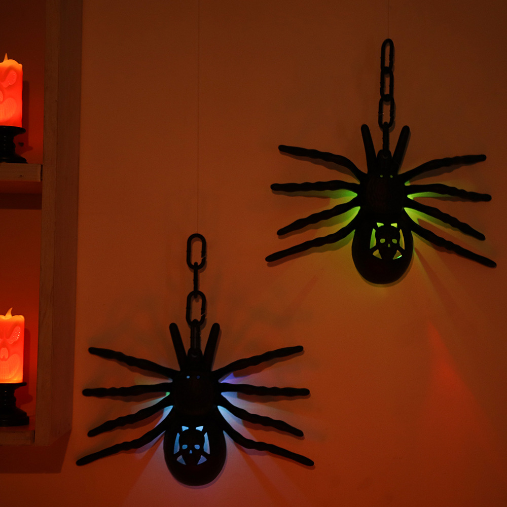 Decoración de Halloween juguetes araña simulación de plástico LED iluminante encanto de araña colgante colgante al por mayor