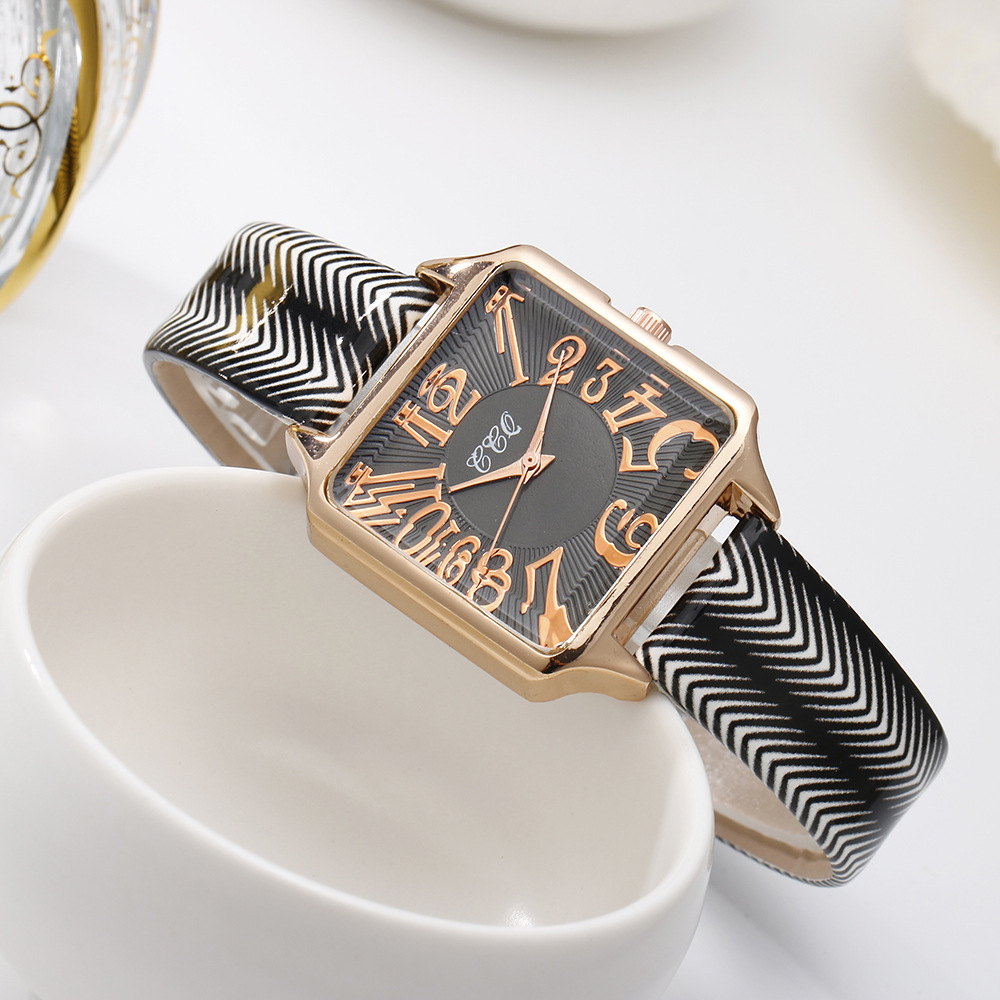 2024 Celebrità di Internet live streaming nuova cintura minimalista quadrante quadrato al quarzo scala digitale del tempo_voghion.com