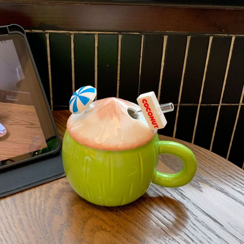 クリエイティブでかわいいセラミックウォーターカップ、蓋とストロー付き、大容量のコーヒーミルクドリンクサマーココナッツマグ|undefined