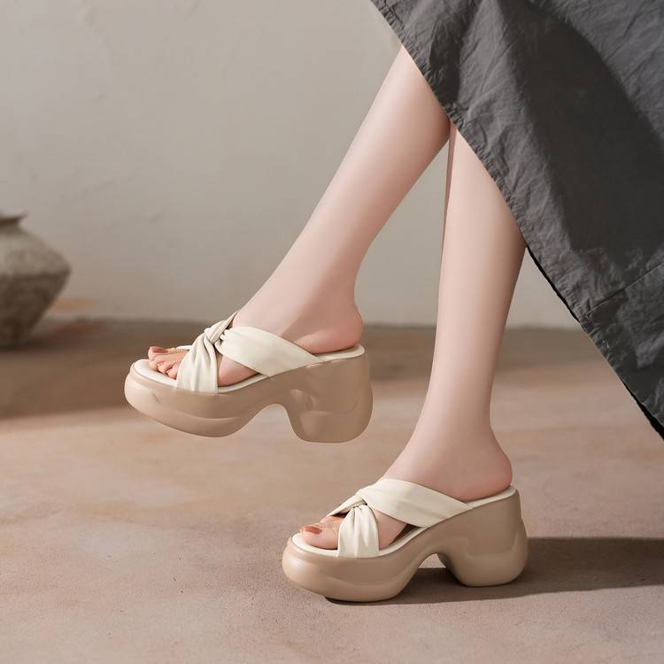 Dép sandal nữ quai chữ V đế tăng chiều cao mềm nhẹ đi biển mùa hè — màu trắng ngà, màu mơ chi tiết 14