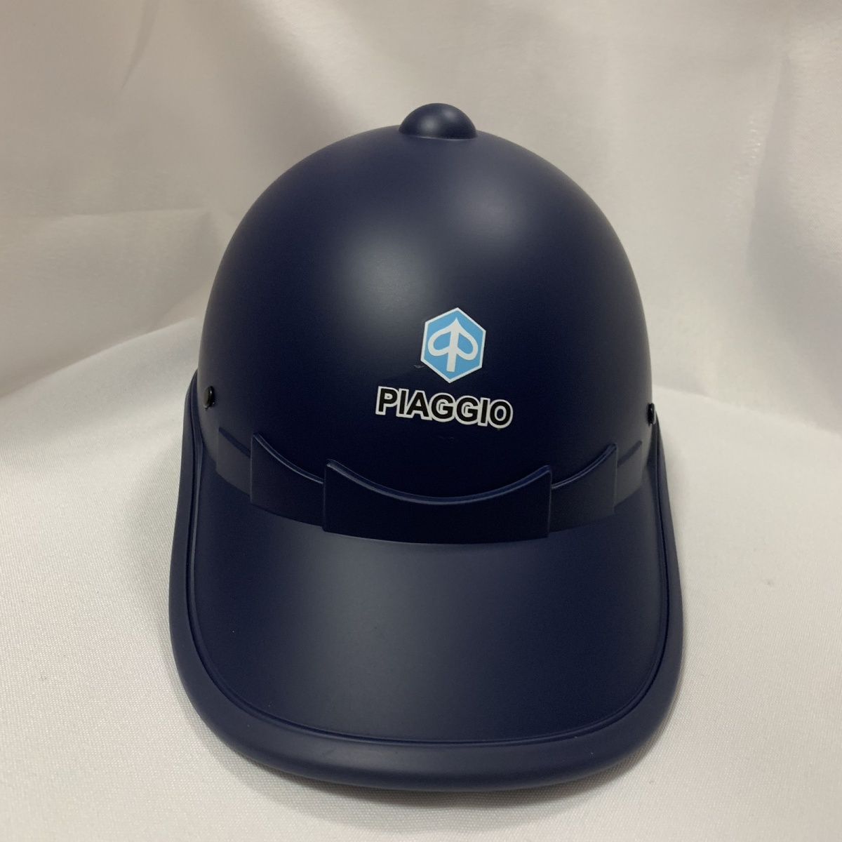 Vietnam Imported Motorcycle/Electric Vehicle Helmet - Comfortable, Breathable, Sunscreen