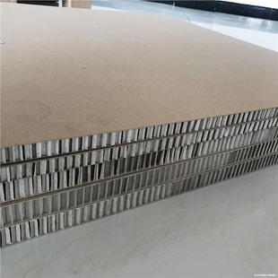 Wenzhou Manufacturers Wholesale High Strength Buffer Honeycomb Cardboard Honeycomb Cardboard Manufacturers Thickeneded Packaging Cardboard