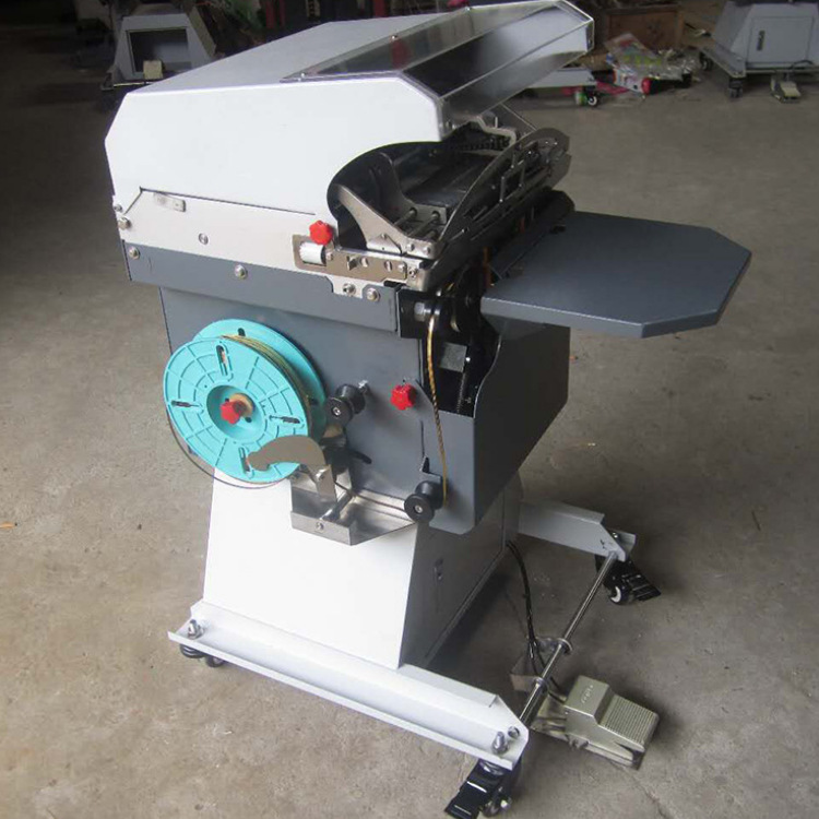 máquina de sellado automático para la fabricación de pan, máquina de fijación de bolsas de caramelo, máquina de fijación de flores plegables en forma de ventilador, máquina de fijación de flores de pan