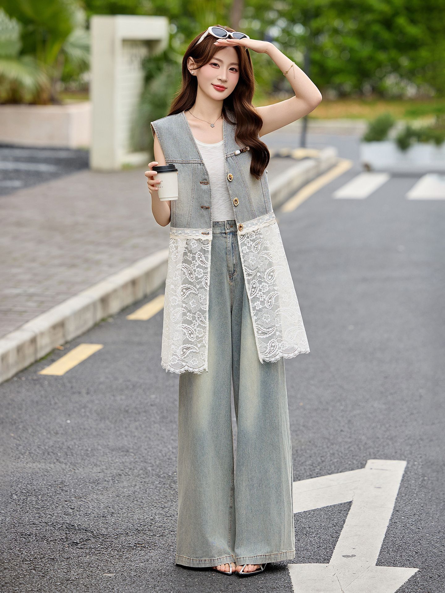 Bộ quần áo denim nữ gồm áo vest không tay và quần ống rộng AH8620 — Màu ảnh
