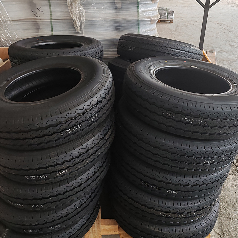 拖车轮胎钢圈165 70R13 4-100"185 R14C 5-114.3"