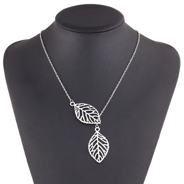 Simple Style Leaf Alloy Plating Metal Pendant Necklace