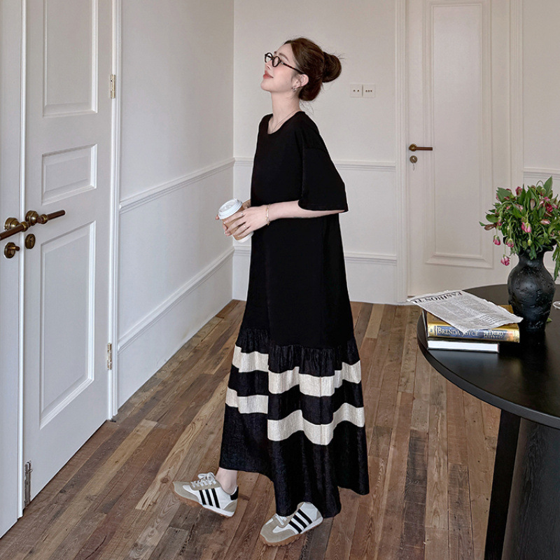2026 Summer New Style/Loose-Fitting Southeast Asian Plus-Size Design with Color-Blocking and Dark Pattern Hem Short-Sleeve Dress 2026 Summer New Style/Loose-Fitting Southeast Asian Plus-Size Design with Color-Blocking and Dark Pattern Hem Short-Sleeve Dress