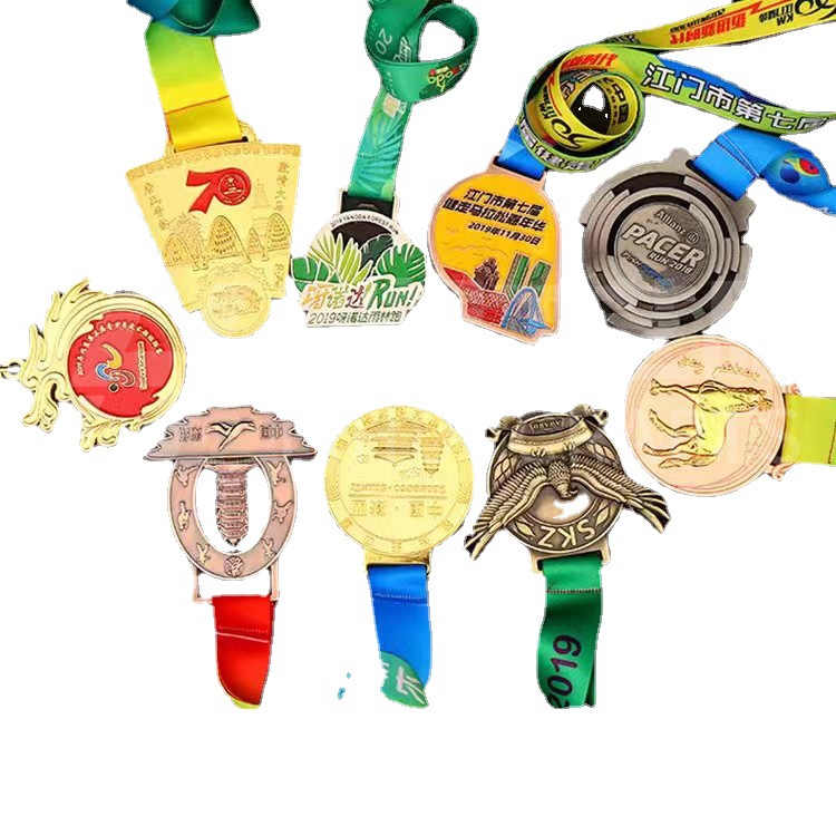 Medalla de metal personalizada maratón de forma especial medalla de oro y plata agujerada Juegos de honor conmemorativo medalla colgante
