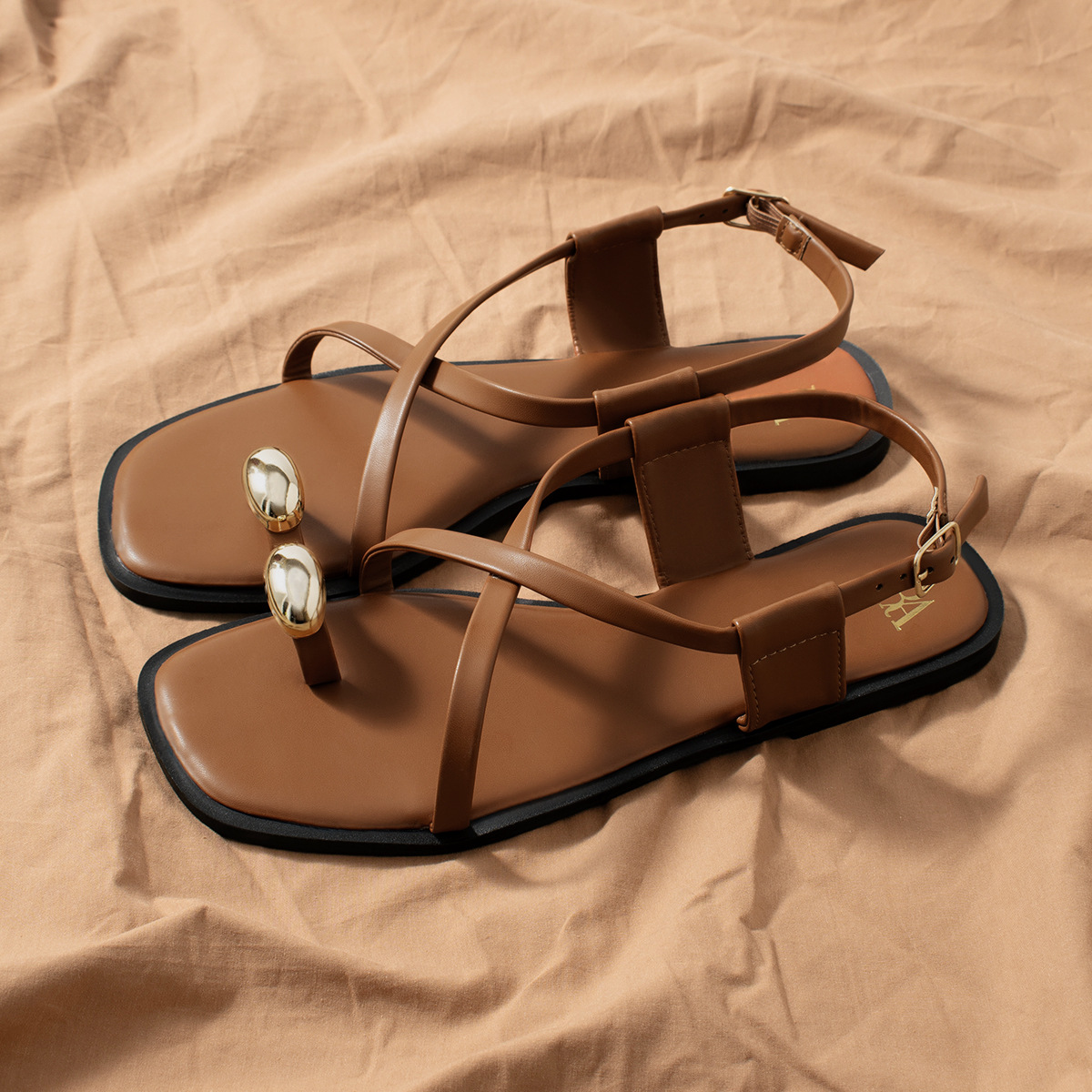 ZAR Home Foreign Trade Metal Clip Sandalias planas con hebilla Zapatos de mujer Ladies sandals