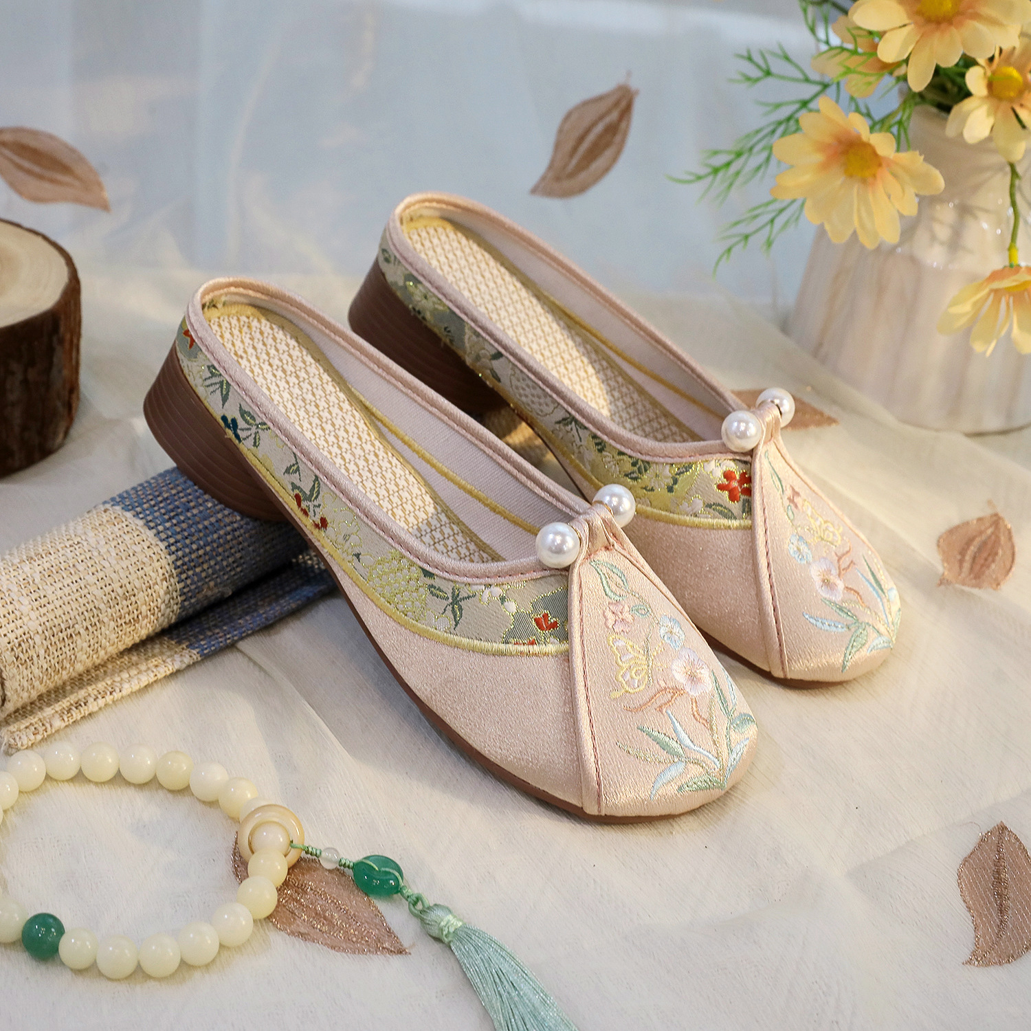 Champagne color