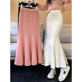 女式针织衫;毛衣;半身裙